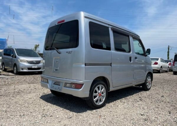 D.Hijet Cargo - 4WD - Image 3