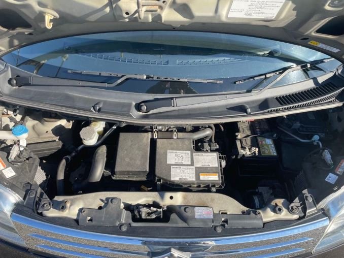 Suzuki Spacia - 2WD - Image 14