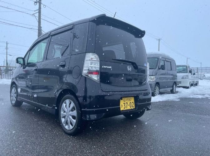 Honda Life Diva - 2WD - Image 4