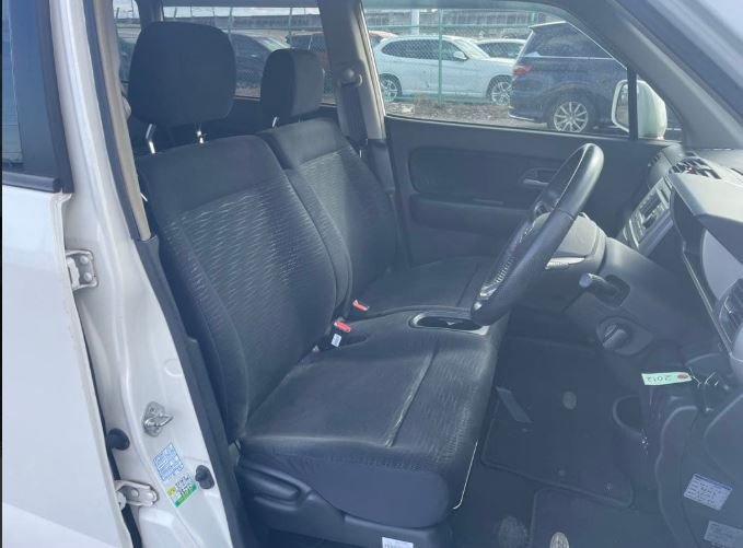 Honda Zest Spark- 2WD - Image 6