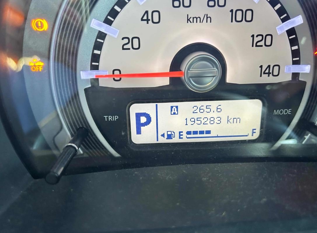 Suzuki Hustler G- 2WD - Image 10