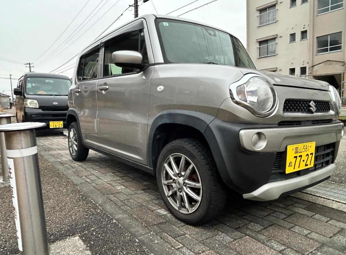 Suzuki Hustler G- 2WD - Image 2